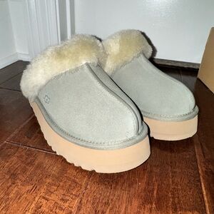 UGG Women's Cozy Moss Green Slippers